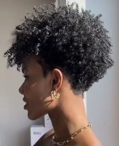 como cuidar de cabelo crespo