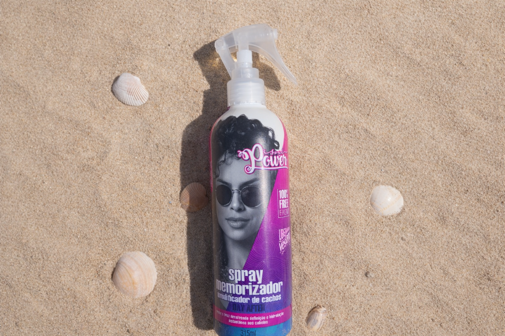 Cronograma capilar hidratação pós-férias: recupere seus cachos